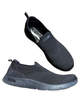 Skechers Arch Fit Refine Black Slip On Sneakers Womens Size 9 Dont Go 104164